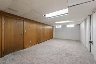 4845 Bourke Rd, Columbus, OH 43229 - Photo 35