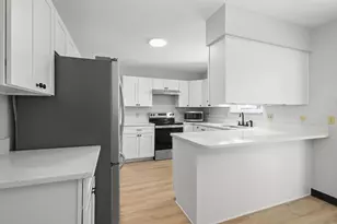4845 Bourke Rd, Columbus, OH 43229 - Photo 11