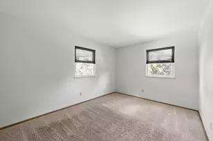 4845 Bourke Rd, Columbus, OH 43229 - Photo 27