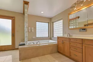 4037 Dublin Rd, Columbus, OH 43221 - Photo 15