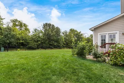 216 McNamara Loop, Delaware, OH 43015 - Photo 5