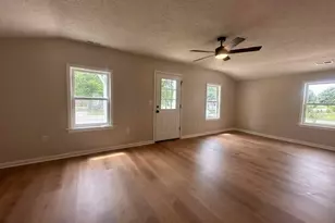 1004 Willard St, Washington Court House, OH 43160 - Photo 3