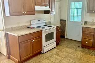 414 E Mound St, Circleville, OH 43113 - Photo 5