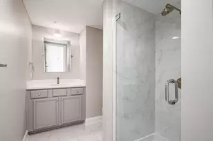 50 W Broad St, Columbus, OH 43215 - Photo 15