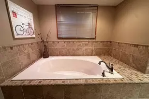 605 Oakwood Dr, Bellefontaine, OH 43311 - Photo 25
