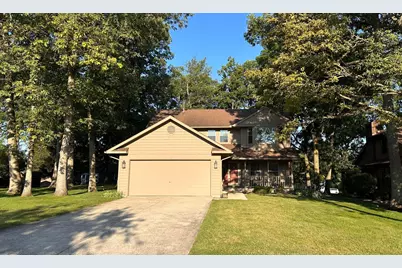 605 Oakwood Drive, Bellefontaine, OH 43311 - Photo 1
