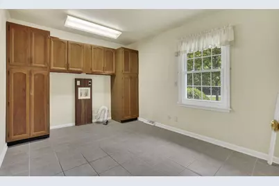 1882 Rosewood NE, Lancaster, OH 43130 - Photo 13