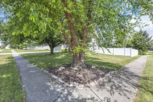 131 Walnut Creek Dr, Commercial Point, OH 43116 - Photo 7