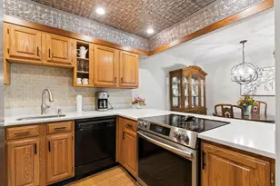 1555 Lafayette Dr, Columbus, OH 43220 - Photo 1