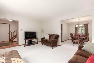 2161 Ransom Oaks Drive, Columbus, OH 43228 - Photo 7