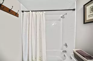 3042 Dorris Ave, Columbus, OH 43202 - Photo 21