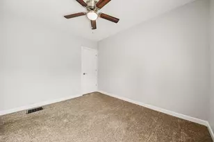 2483 Valleyview Dr, Columbus, OH 43204 - Photo 41