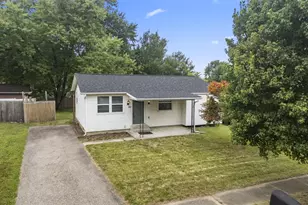 1679 Woodhurst Ct, Columbus, OH 43223 - Photo 1
