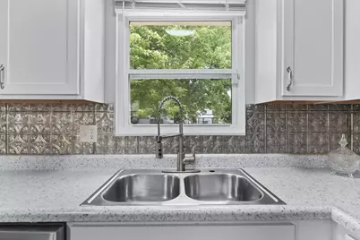 1679 Woodhurst Court, Columbus, OH 43223 - Photo 21