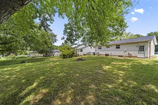 1679 Woodhurst Ct, Columbus, OH 43223 - Photo 47