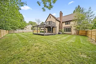 825 Bluffview Dr, Columbus, OH 43235 - Photo 49