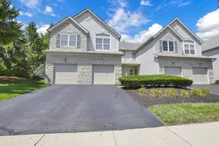 2573 Rustling Oak Blvd, Hilliard, OH 43026 - Photo 1