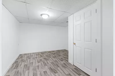 693 Maurine Drive, Columbus, OH 43228 - Photo 17
