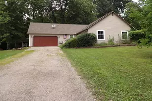 263 Apple Blossom Rd SW, Pataskala, OH 43062 - Photo 1
