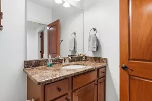 7182 Hoover Reserve Ct N, Westerville, OH 43081 - Photo 79