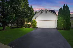 1811 Deer Crossing Dr, Marysville, OH 43040 - Photo 1