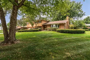 1561 Rose View Dr, Columbus, OH 43209 - Photo 3