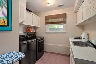 1561 Rose View Dr, Columbus, OH 43209 - Photo 23