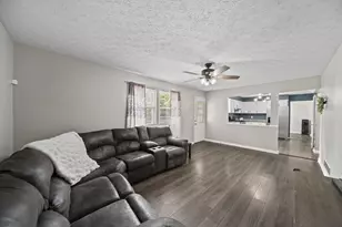 4087 Wintergreen Blvd, Columbus, OH 43230 - Photo 11