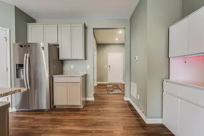 1187 Lake Forest Drive, Hebron, OH 43025 - Photo 9