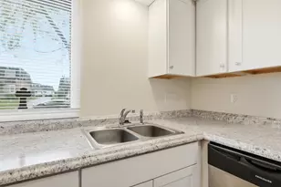 3667 Mccarley Dr S, Columbus, OH 43228 - Photo 13