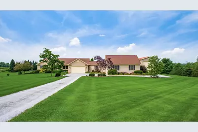 1224 Lundys Lane Road NW, Newark, OH 43055 - Photo 3
