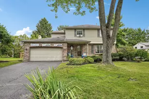 1638 Dollivor Dr, Columbus, OH 43235 - Photo 1