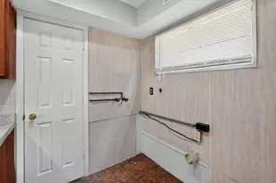 2277 Marcia Dr, Columbus, OH 43211 - Photo 15
