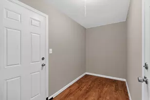 1251 Striebel Rd, Columbus, OH 43227 - Photo 7