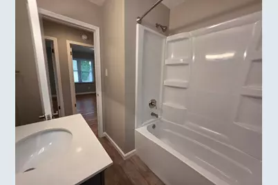 40 N Gould Road, Columbus, OH 43209 - Photo 17