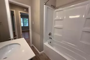 40 N Gould Rd, Columbus, OH 43209 - Photo 17
