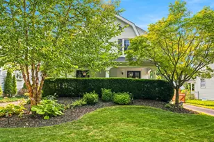 194 N Cassady Ave, Columbus, OH 43209 - Photo 1