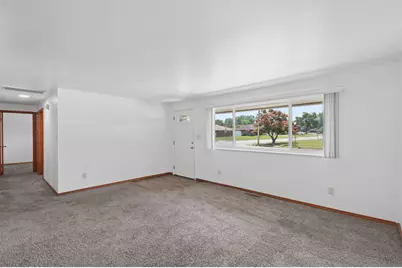 6634 Bartlett Road, Reynoldsburg, OH 43068 - Photo 7