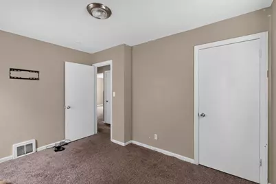 584 S Ashburton Road, Columbus, OH 43213 - Photo 19