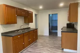 110 N Church St, New Holland, OH 43145 - Photo 5