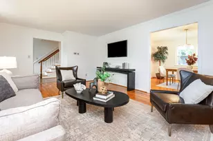 1190 Kingsdale Terrace, Columbus, OH 43220 - Photo 3