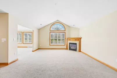 1639 Crossing Boulevard, Circleville, OH 43113 - Photo 13