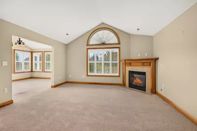 1639 Crossing Boulevard, Circleville, OH 43113 - Photo 5