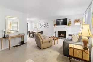4296 Maize Rd, Columbus, OH 43224 - Photo 5
