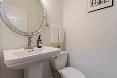688 Hamlet Street, Columbus, OH 43215 - Photo 13