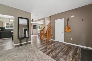 4183 Swallowfield St, Columbus, OH 43207 - Photo 9