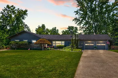 305 Woodsview Drive, Canal Winchester, OH 43110 - Photo 3