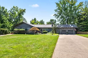 305 Woodsview Dr, Canal Winchester, OH 43110 - Photo 5