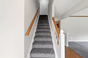 205 Brownsfell Dr, Columbus, OH 43235 - Photo 5