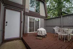 5475 Worthington Forest Pl, Columbus, OH 43229 - Photo 3